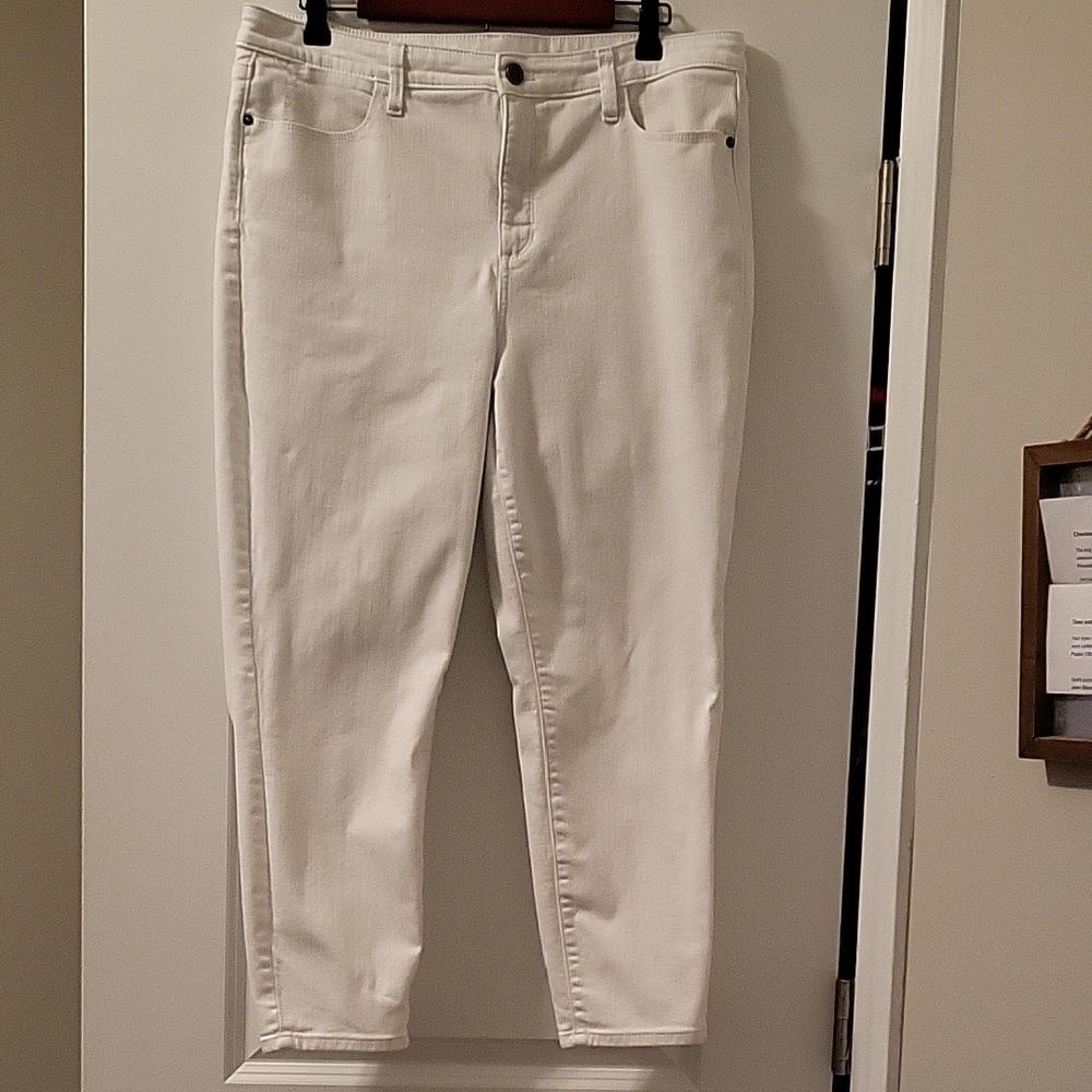 Talbots Women's Cropped White Jeans